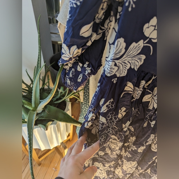 Blue tropical a line floral midi - Picture 9 of 14